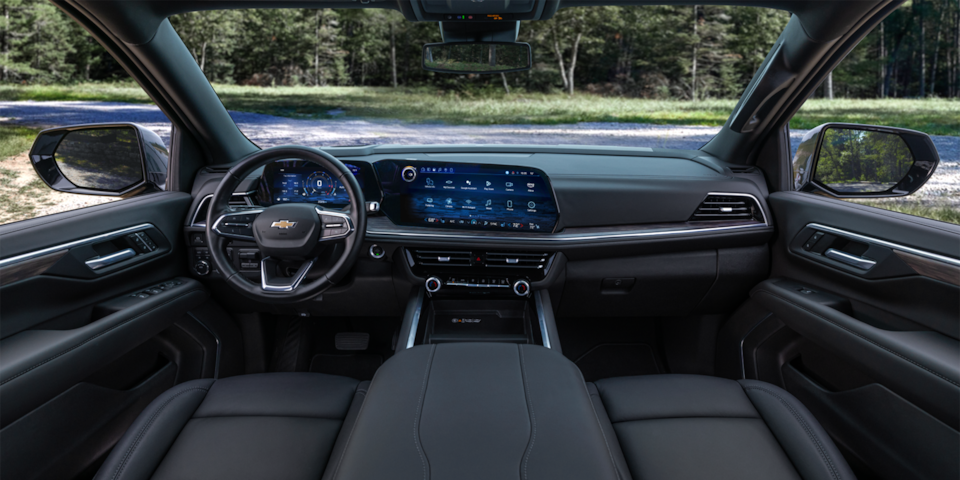 Front interior overview of the 2025 Chevrolet Tahoe and 2025 Chevrolet Suburban.