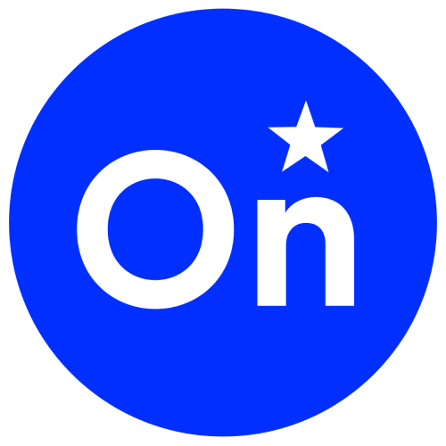 Logo OnStar pour le VUS Chevrolet Traverse 2025.