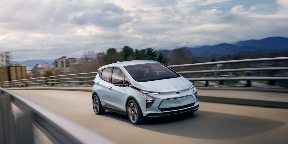 2023-ev-benefits-masthead-01-v2.png