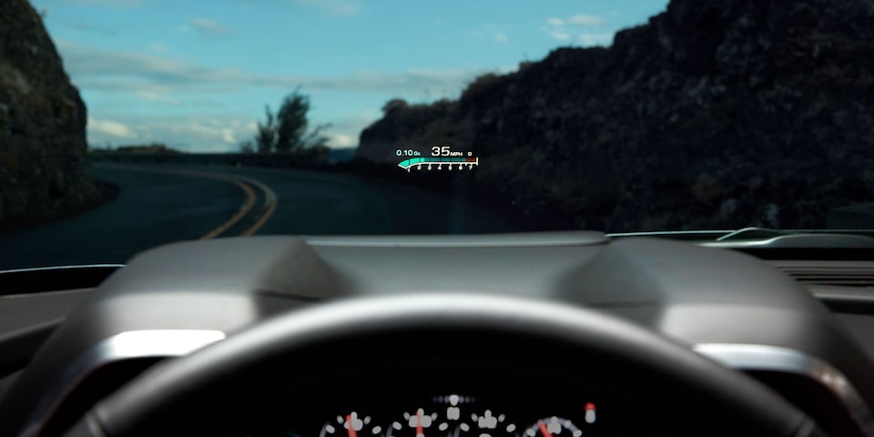 Dispositif de visualisation tête haute de la Chevrolet Camaro 2023.