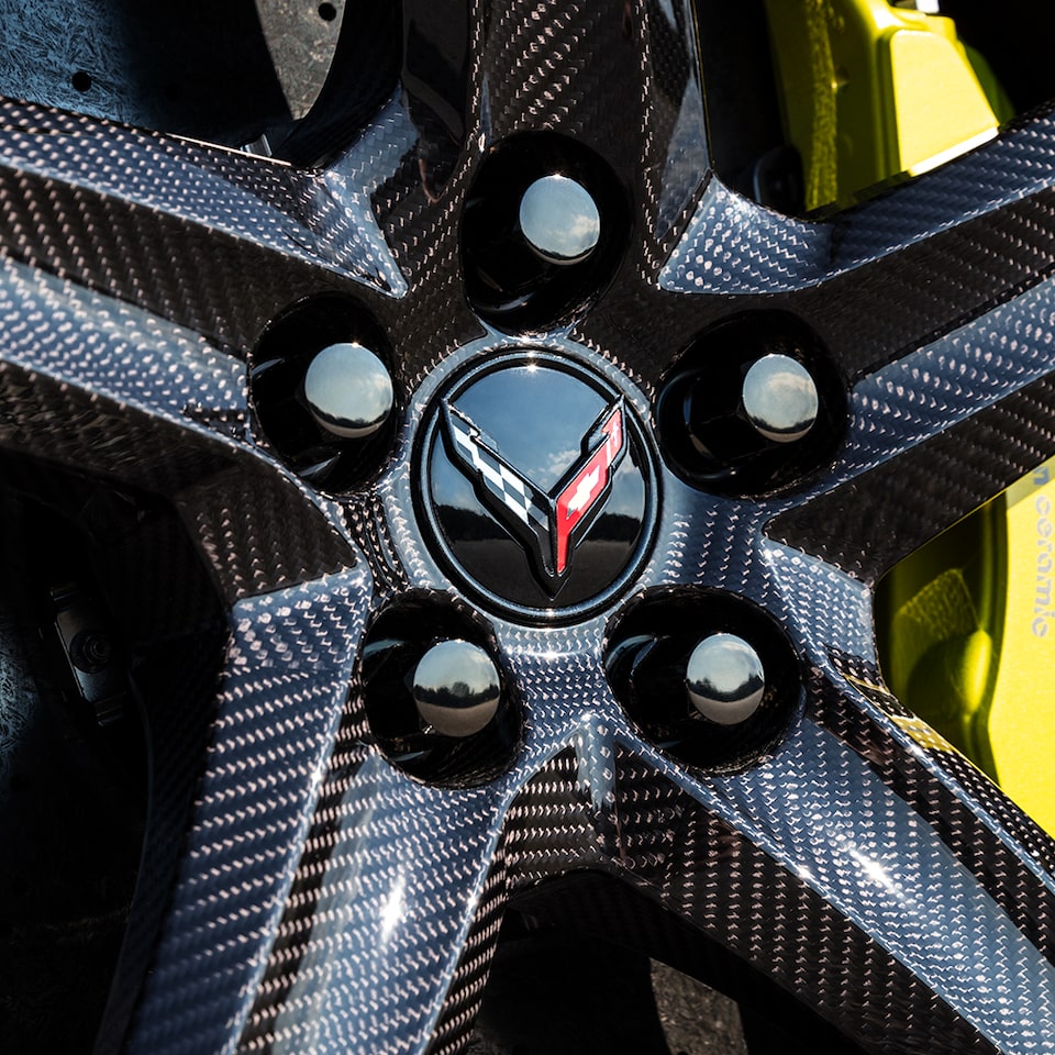 The sleek & stylish carbon fiber wheels of the Chevrolet Corvette Z06.