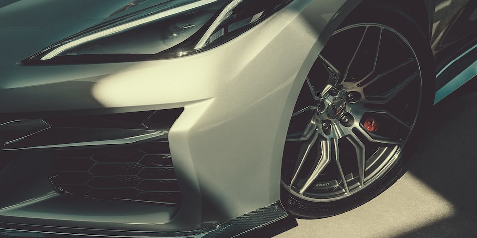 The sleek broad wheel and tires design of the 2024 Corvette Stingray.