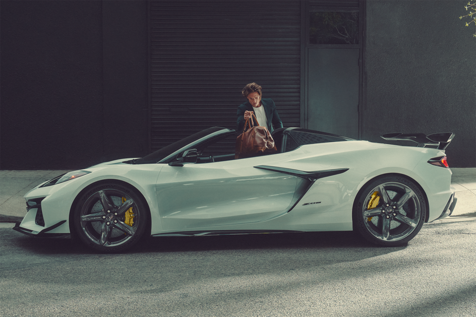 2024 Corvette Z06 MidEngine Sports Car Chevrolet Canada
