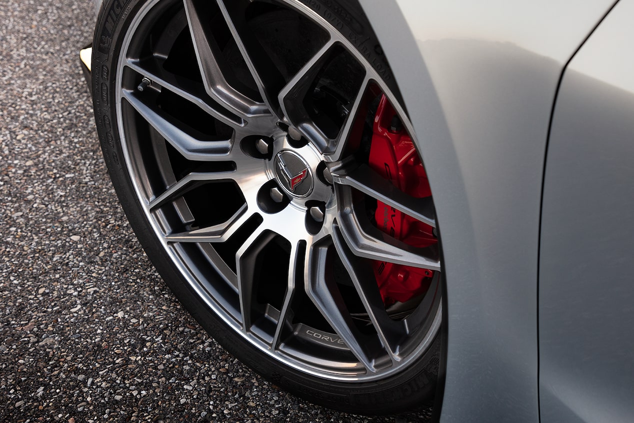 Wider wheels and tires of the 2024 Corvette Z06.