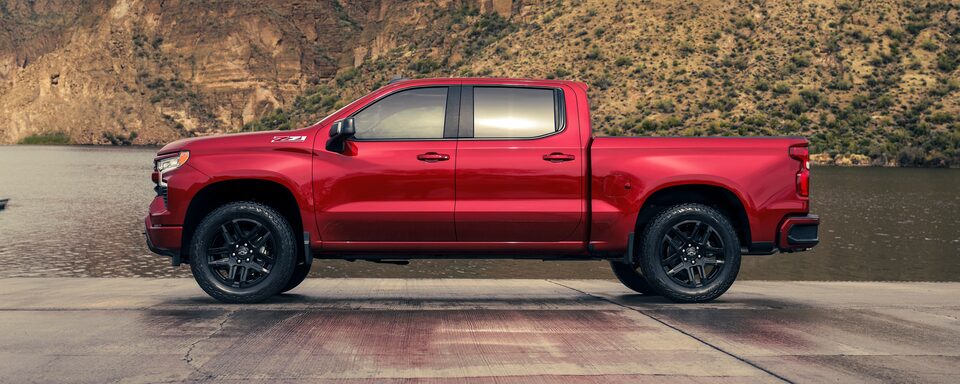 Exterior driver-side view of the 2023 Chevrolet Silverado 1500.