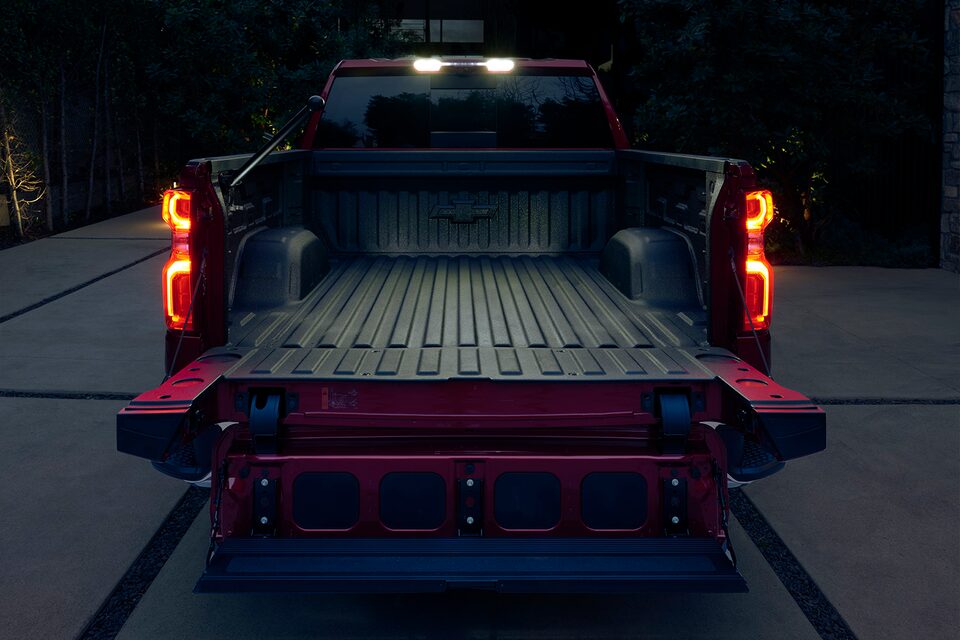 2023 Chevrolet Silverado 1500: Multiflex Tailgate.