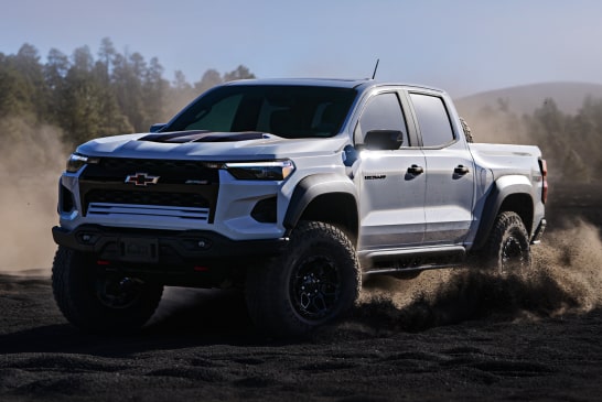Colorado ZR2 Bison kicking up dirt while off-road.