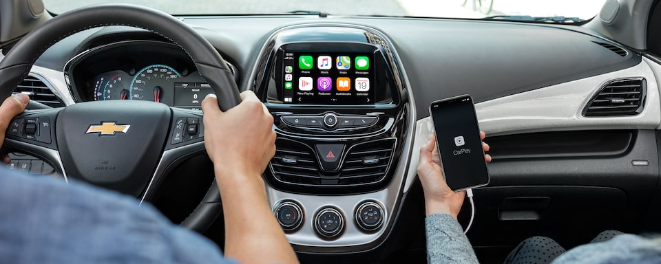 2021 Chevrolet Spark Apple CarPlay technology.