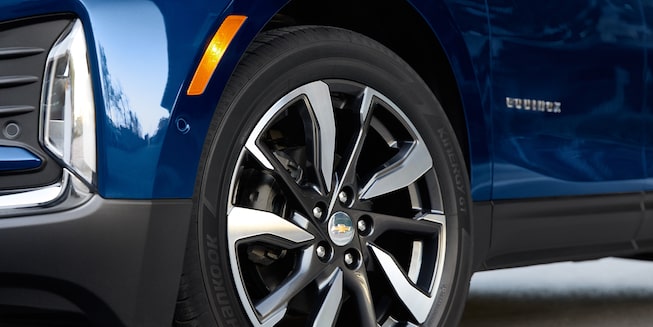 2022 Chevrolet Equinox Compact SUV: Close-up of front driver-side wheel.