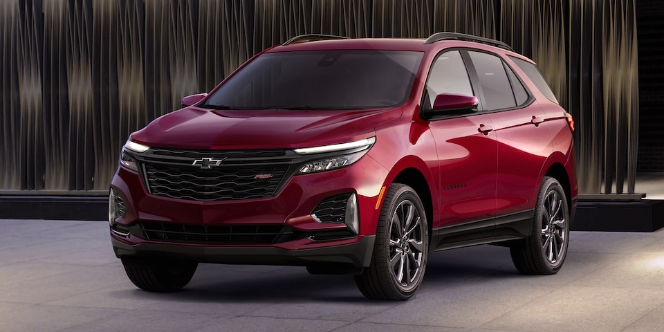 2022 Chevy Equinox Crossover SUV: Front 3/4 Driver Side View