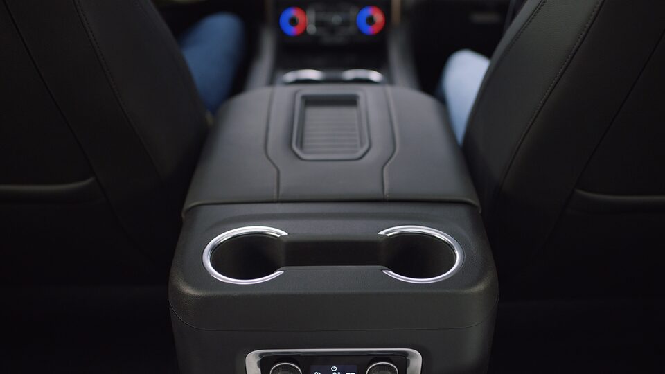 2022 Chevrolet Tahoe Full-Size SUV Interior Power Sliding Center Console.