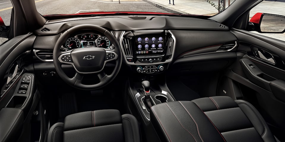 2022 Chevrolet Traverse Mid-Size SUV Interior Front Seat Dashboard and Infotainment View.