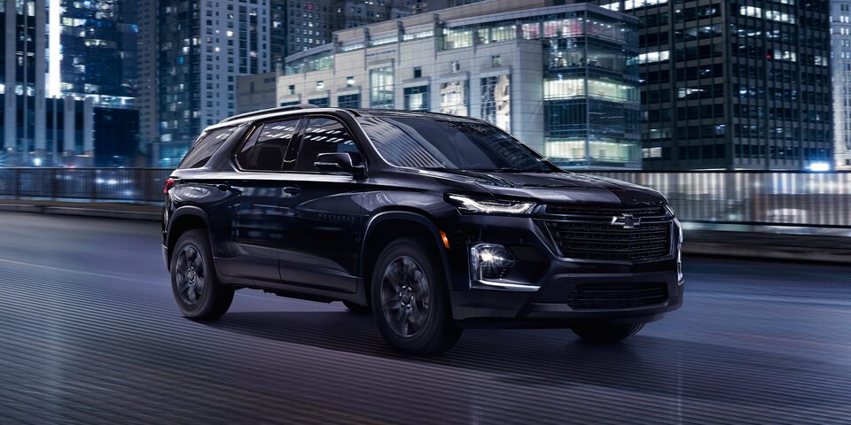 2023 Chevrolet Traverse Mid-Size SUV in Midnight Edition Trim.