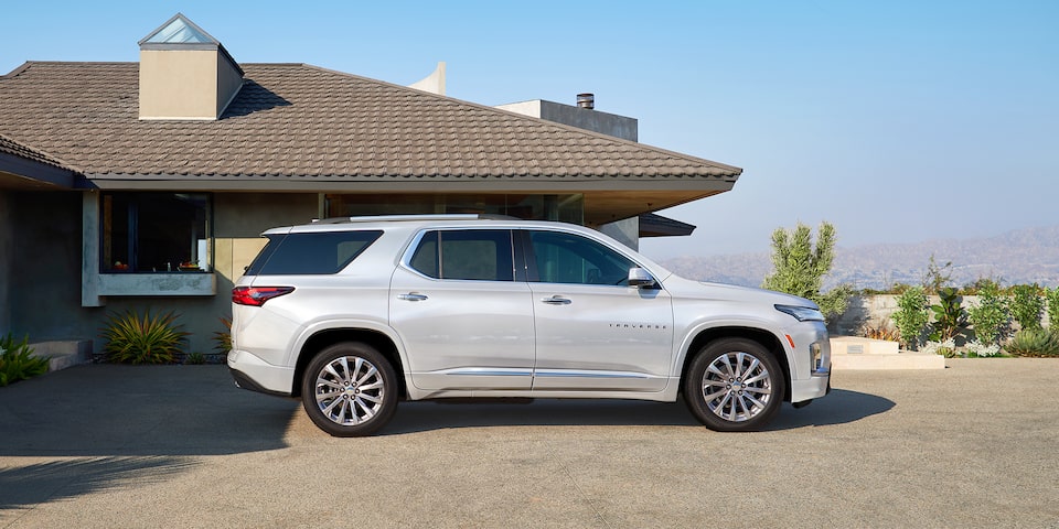 2023 Chevrolet Traverse Mid-Size SUV.