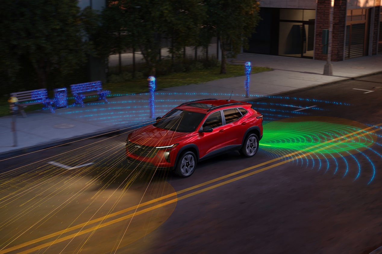 A Chevrolet SUV equipped with the Standard Chevrolet Safety Assist feature.