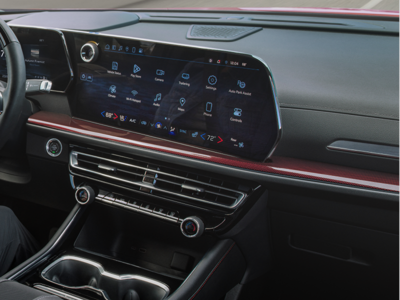 Une vue de caméra affichée sur l’écran d’infodivertissement de la Chevrolet Traverse 2027.