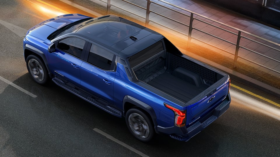 Le toit panoramique du Chevrolet Silverado EV 2024.