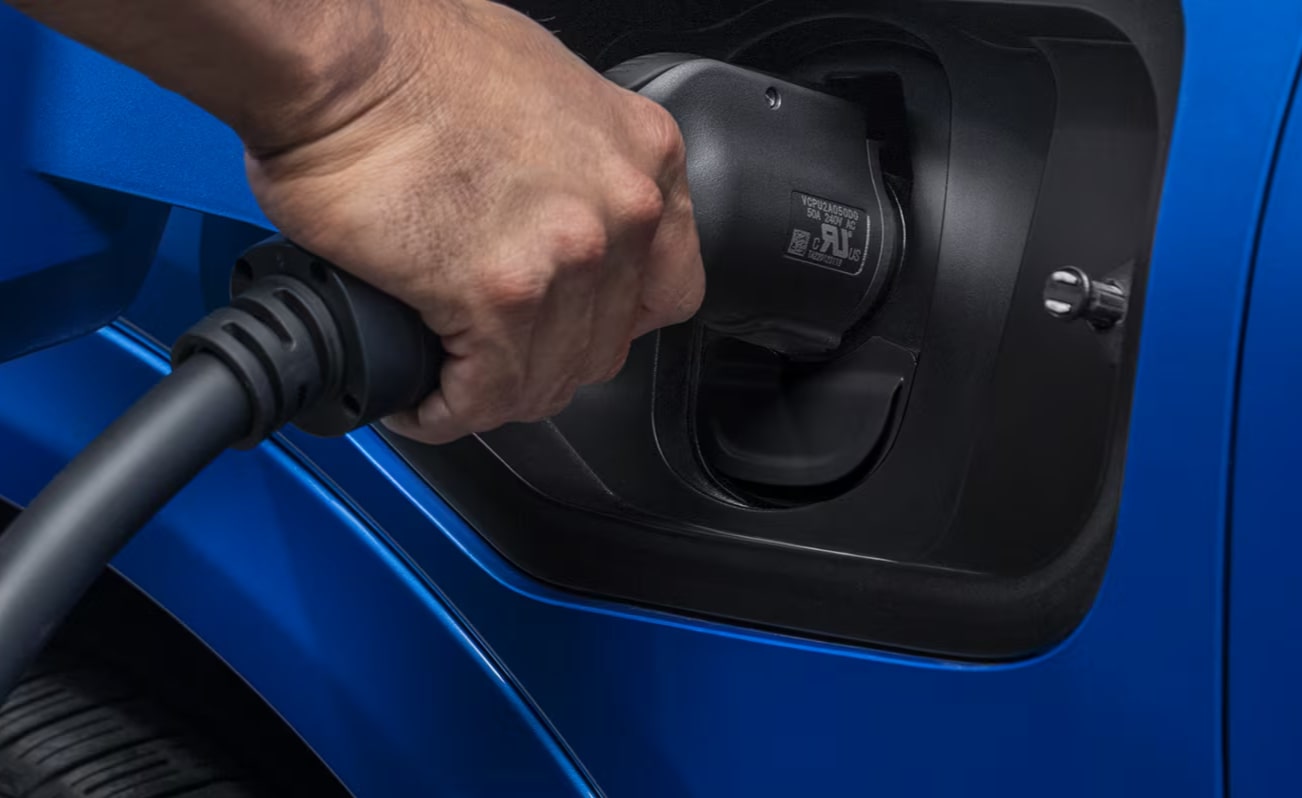 Close-Up of the RS Badging on the Grill of the 2026 Chevy Equinox EV