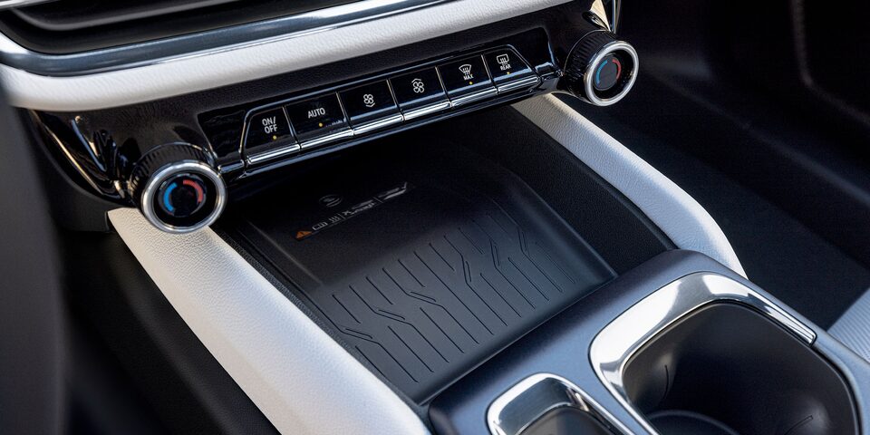 2024 Equinox EV Interior Wireless Charging