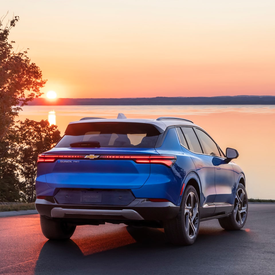 2025 Equinox EV Electric Compact SUV Chevrolet Canada