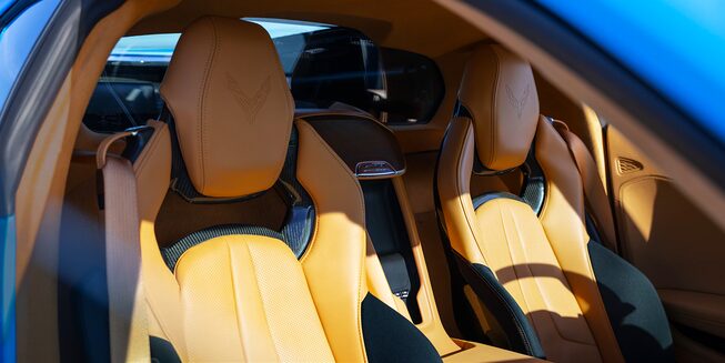 Sièges de la voiture sport Chevrolet Corvette 2022.