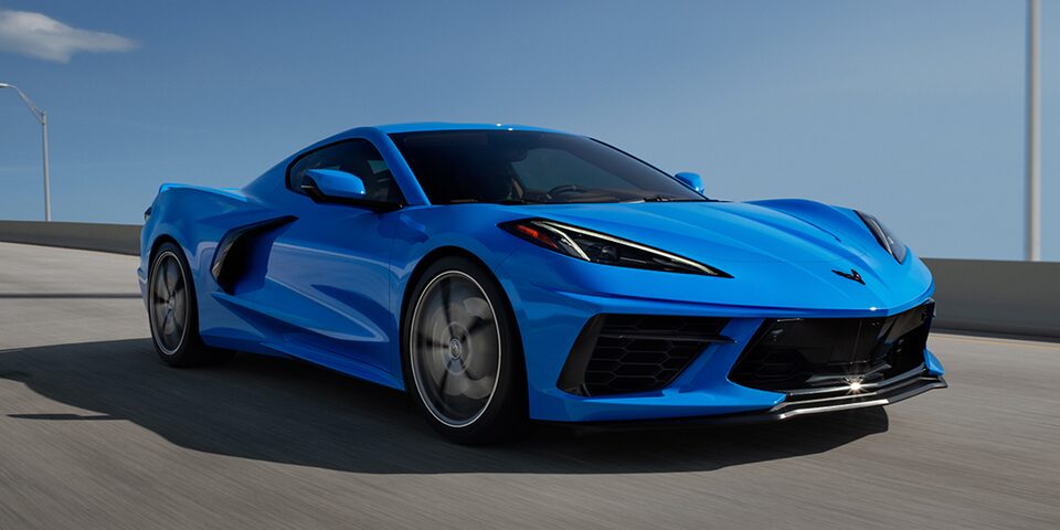 Vue côté passager de la Chevrolet Corvette 2022.