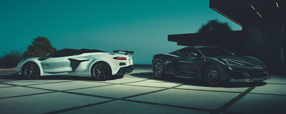 Anniversaire de la Chevrolet Corvette Z06 2023 : deux Corvette Z06 2023.