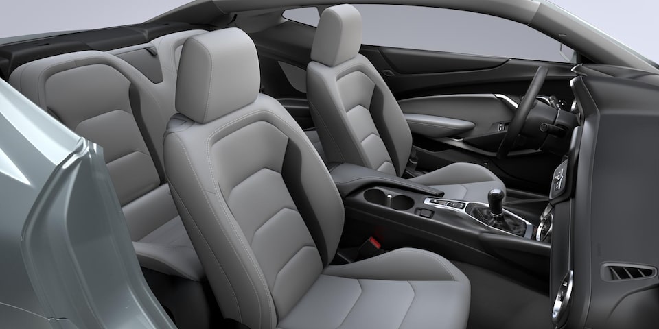 Chevrolet Camaro 2024 en Gris cendré moyen.