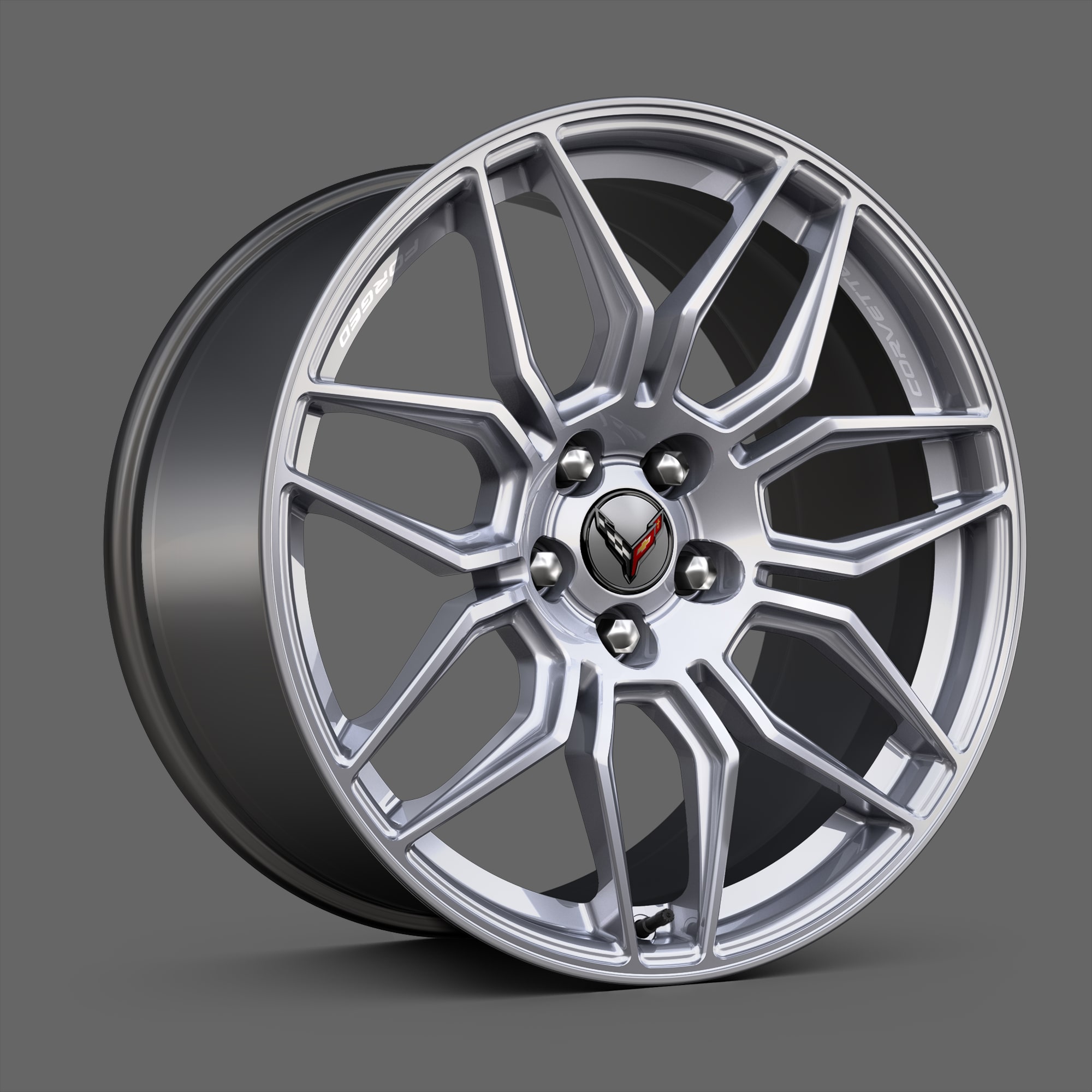 Des roues argentées.