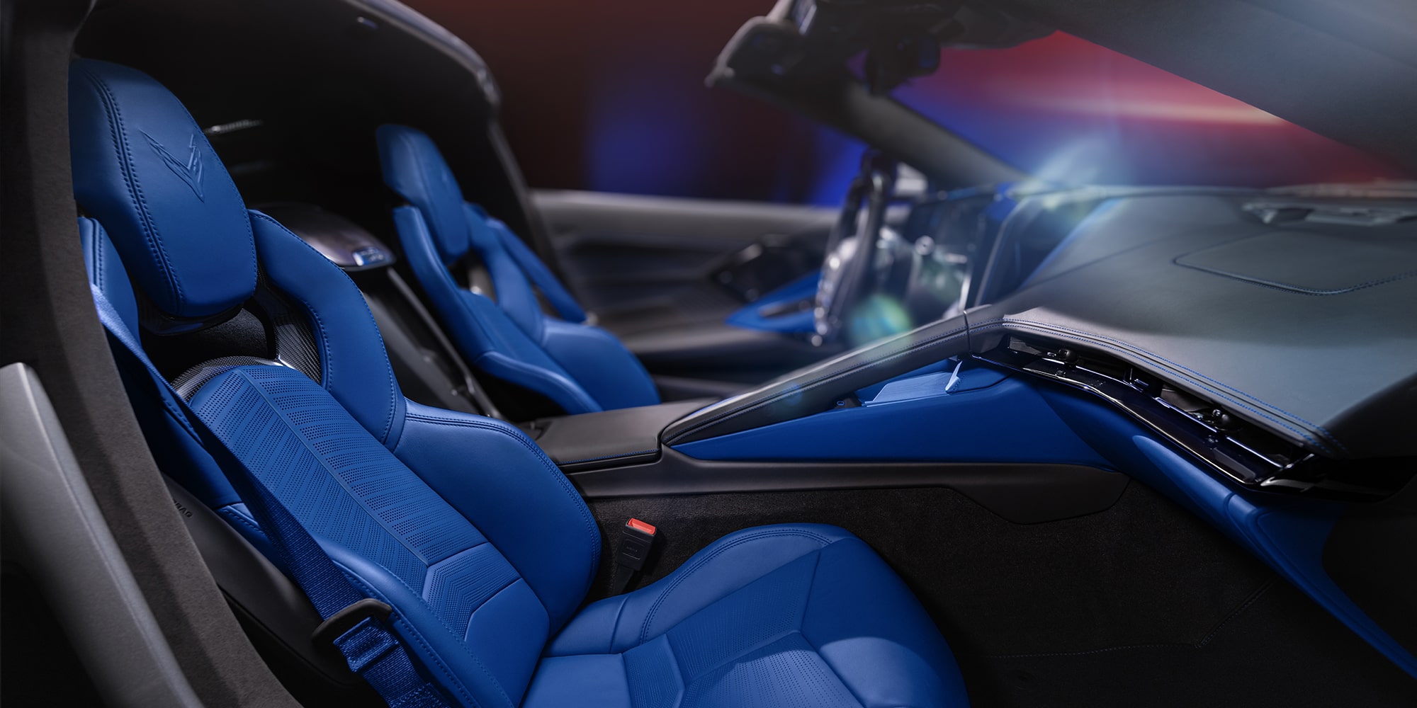 Intérieur de la Chevrolet Corvette Z06 2027 en Bleu Santorin et Noir jais.
