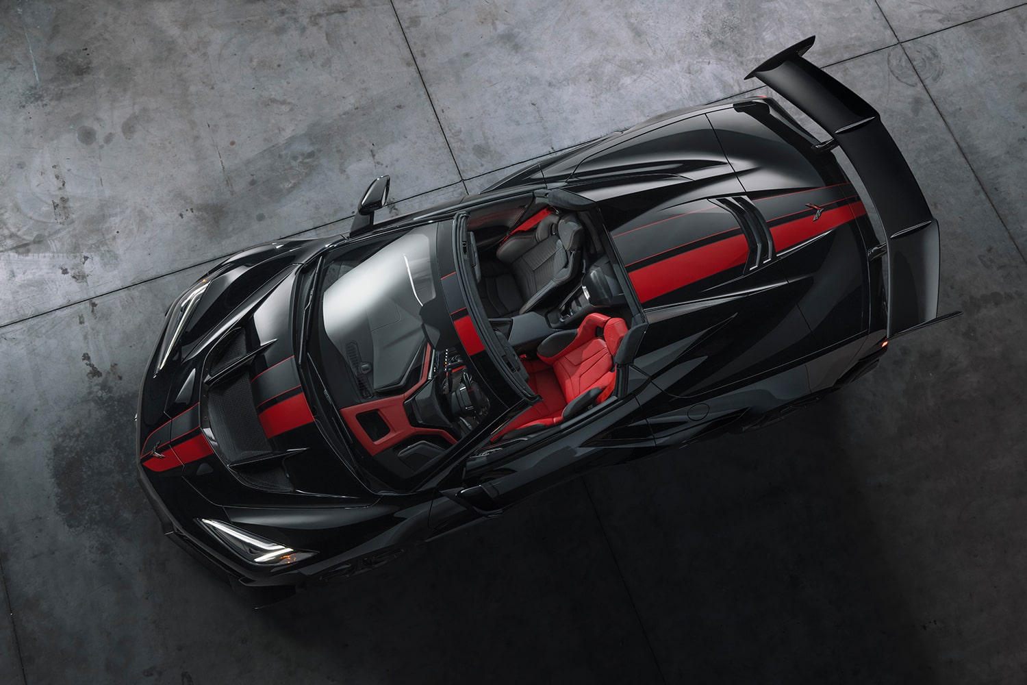 Vue d’ensemble de la carrosserie pleine longueur de la Chevrolet Corvette ZR1X 2027.