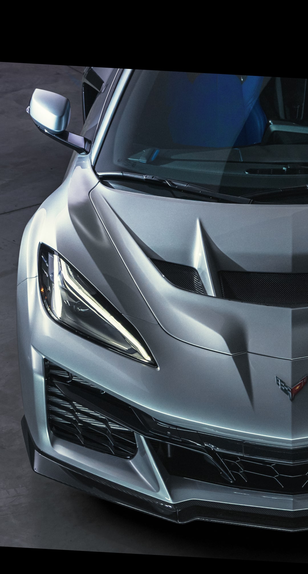Avant et phare sur la Chevrolet Corvette ZR1X 2027.