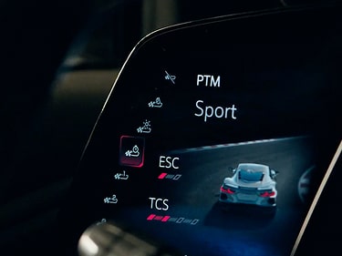 Un gros plan de l’interface de gestion de traction des performances sur la Chevrolet Corvette ZR1X 2027.