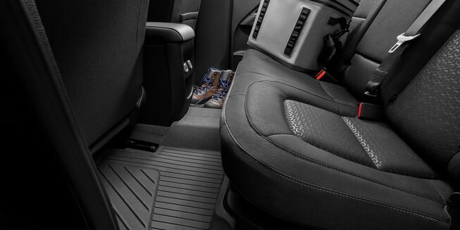 2022 Chevrolet Colorado Mid-Size Truck Interior Back Seat Passenger Leg Room.
