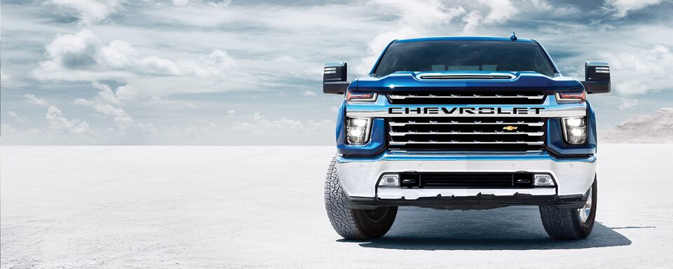 Vue avant du Chevrolet Silverado HD 2023.