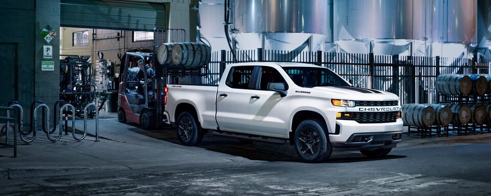 Scenic front passenger shot of the 2023 Chevrolet Silverado Custom Rally Edition.