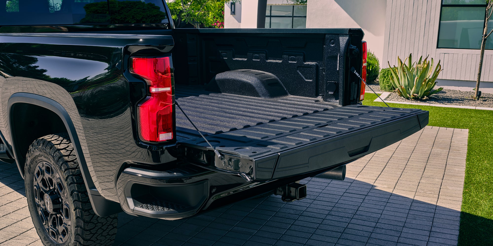 Vue à hauteur des yeux de la caisse Durabed du Chevrolet Silverado HD 2026.