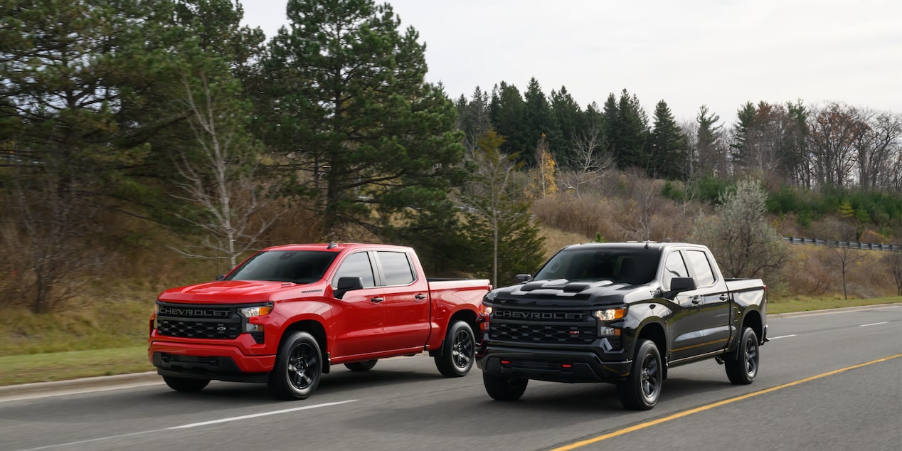 Packshot de Silverados sur la route