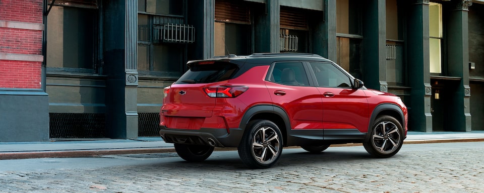 Passenger side rear view of the 2021 Chevrolet Trailblazer RS