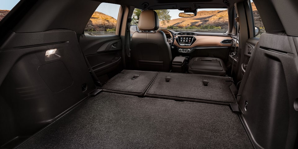 40/60 des sièges sont rabattues dans la Chevrolet Trailblazer 2021.