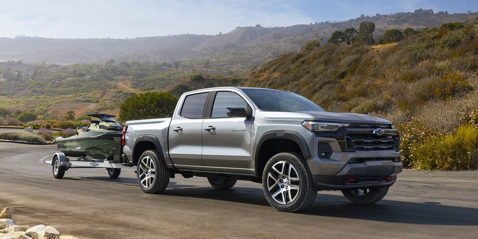 The 2023 Chevrolet Colorado driving in Tow Haul Mode.