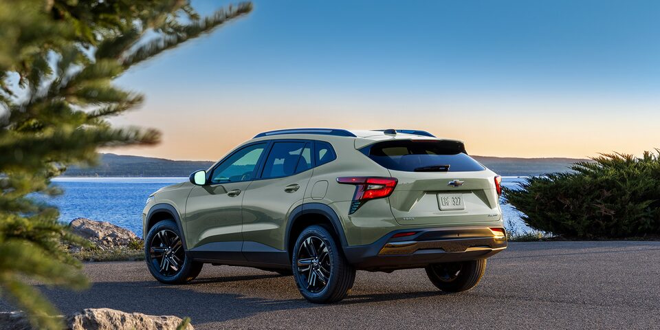 Chevrolet Trax 2024 dans une vue panoramique : Un concentré de style.