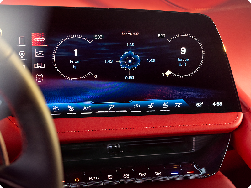 Gros plan de l’écran d’infodivertissement à l’intérieur de la Chevrolet Corvette Grand Sport 2027.