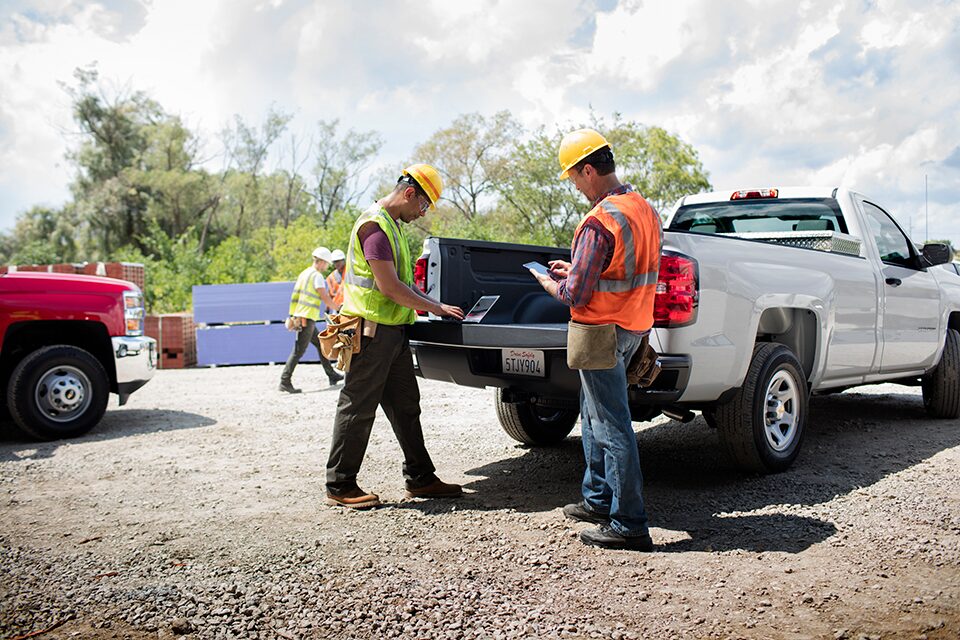 Prise de vue industrielle d'un groupe de véhicules commerciaux Chevrolet 2021.