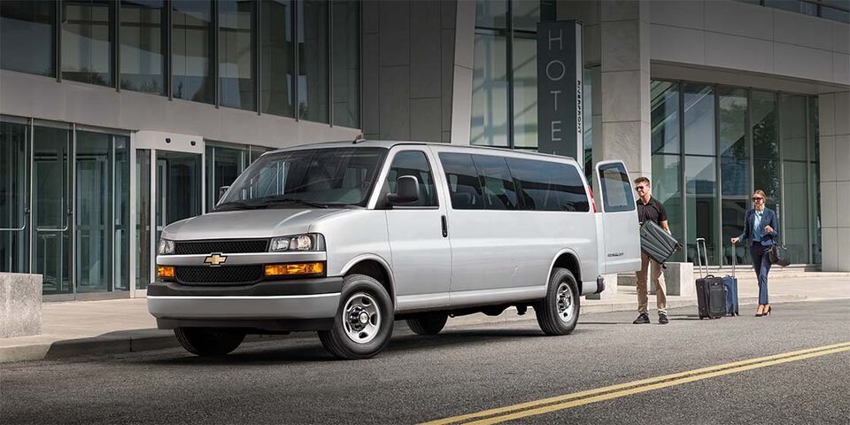 Fourgonnette de tourisme Chevrolet Express 2023.
